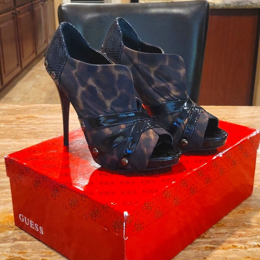 Guess Brand Leopard Print Heels Size 7, Vintage - image 1